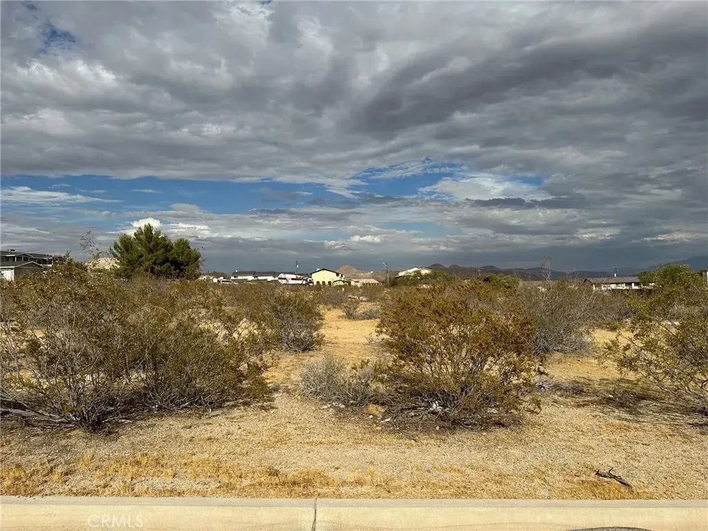 Wato, Apple Valley