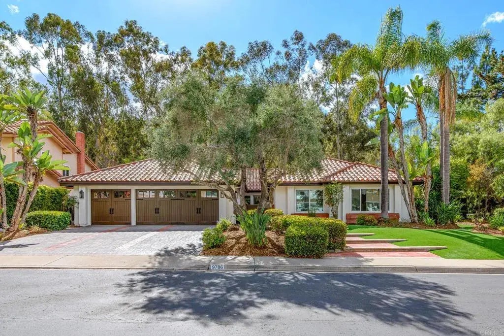 9786 Caminito Joven, 