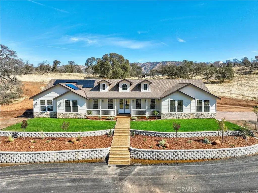 2590 State Highway 140, Catheys Valley