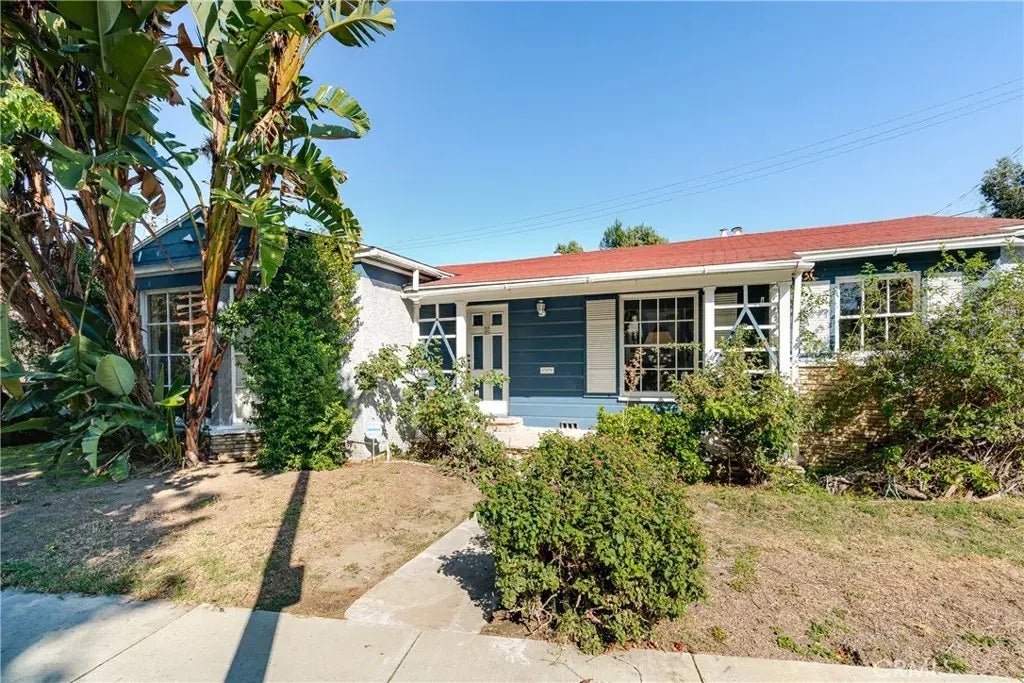 4248 Mcclung Drive, Los Angeles