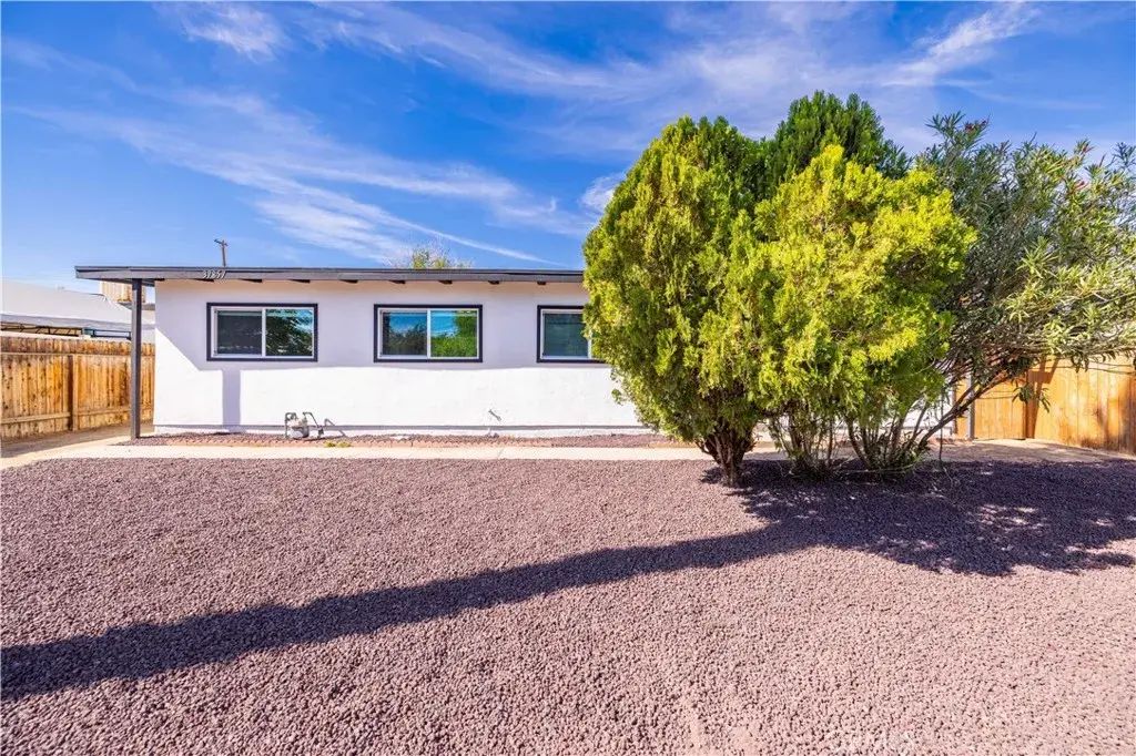 37857 Melton, Palmdale