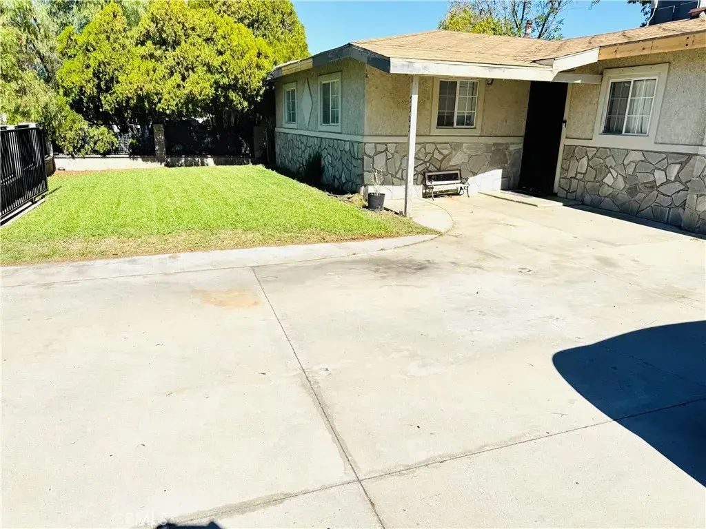 5505 Lewis Ave, Riverside
