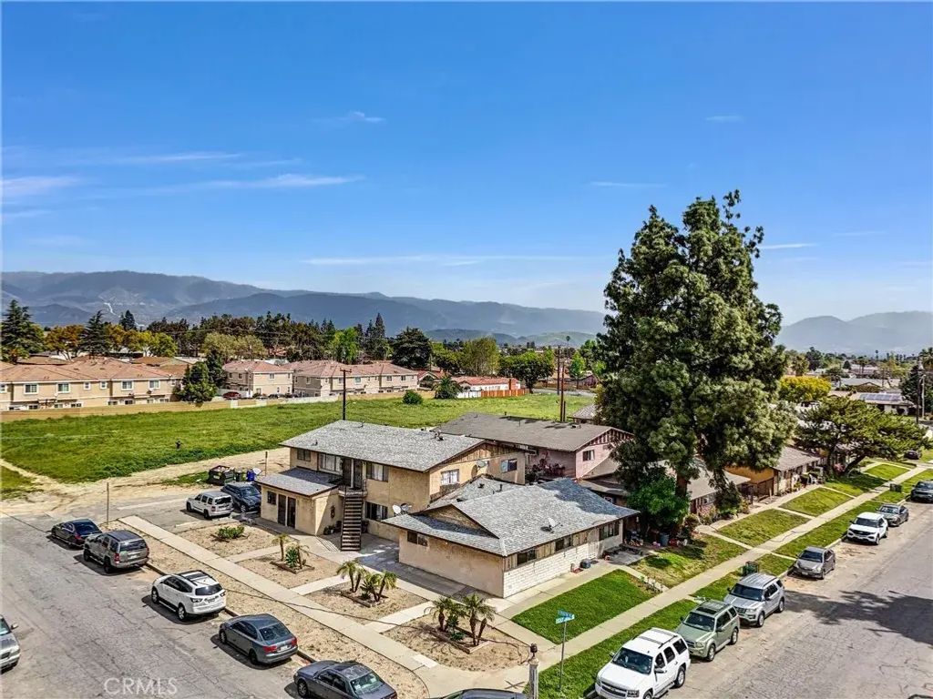 160 W Cascade, Rialto