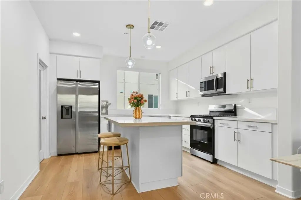 14130 Bay, La Mirada