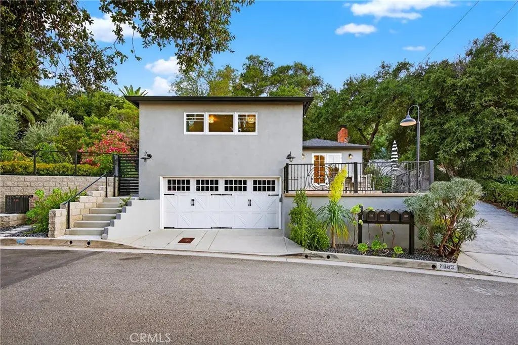 7582 Mcgroarty Terrace, Los Angeles