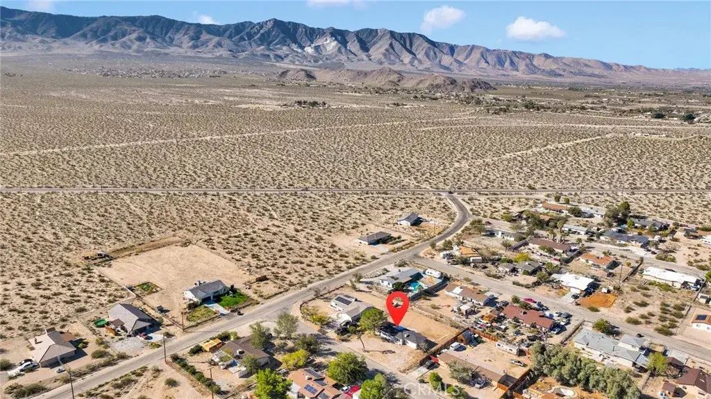 9982 El Sereno, Lucerne Valley