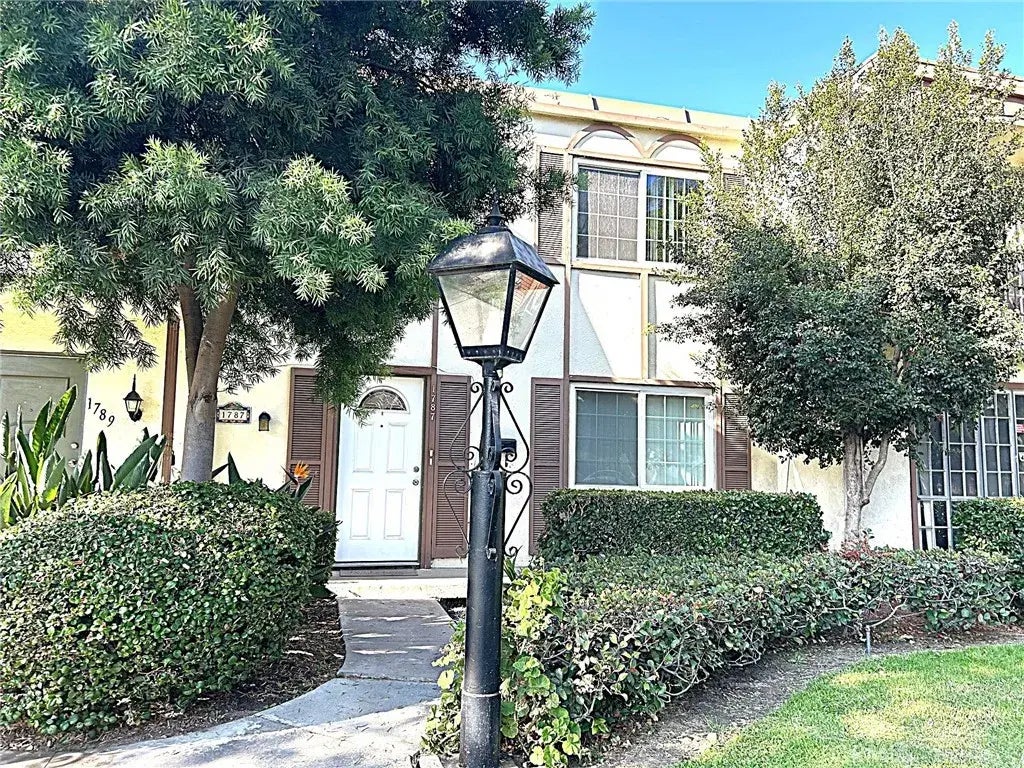 1787 W Greenleaf Avenue, Anaheim