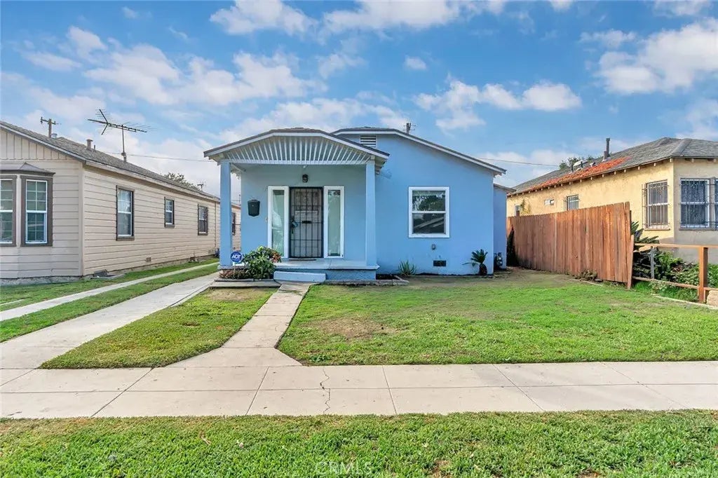 926 East 97th Street, Los Angeles