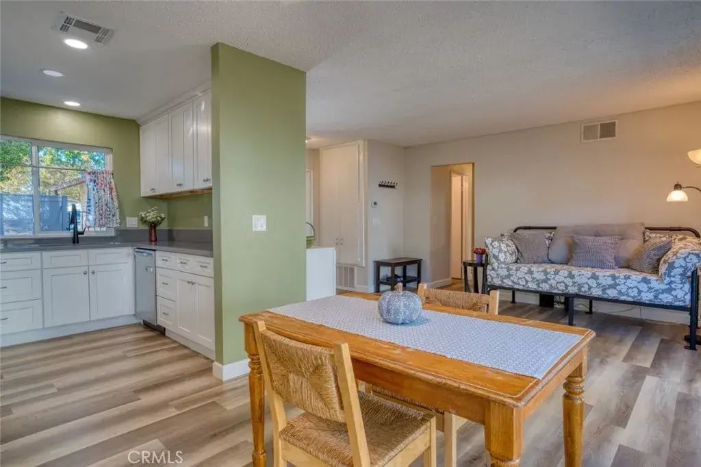 303 Cherry Hills Lane, Azusa