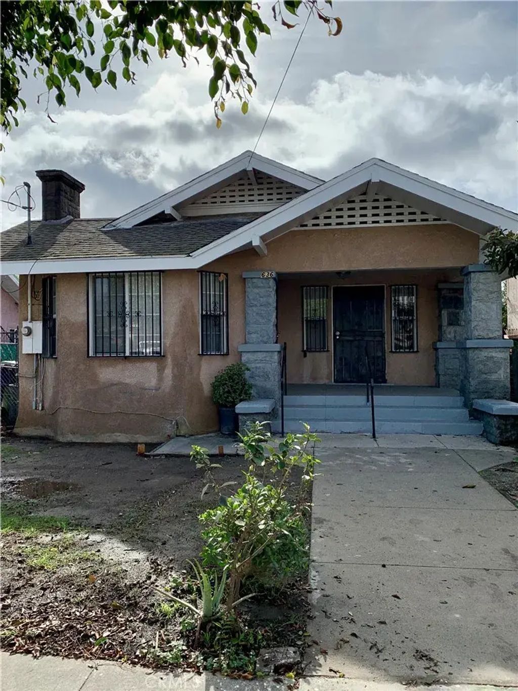 636 W 52nd, Los Angeles