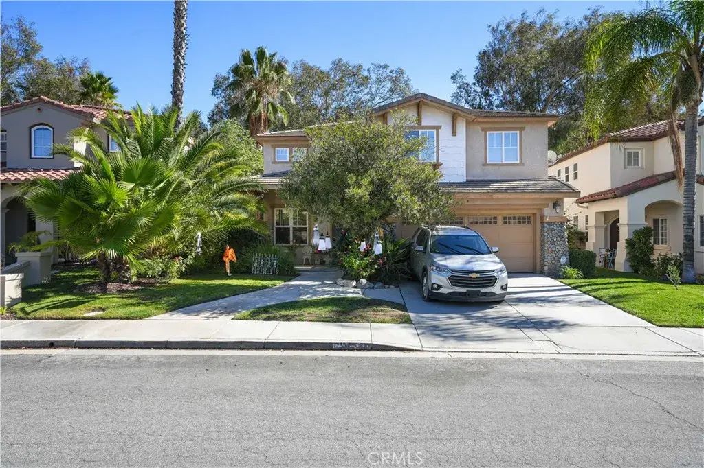 28066 Liana Lane, Valencia