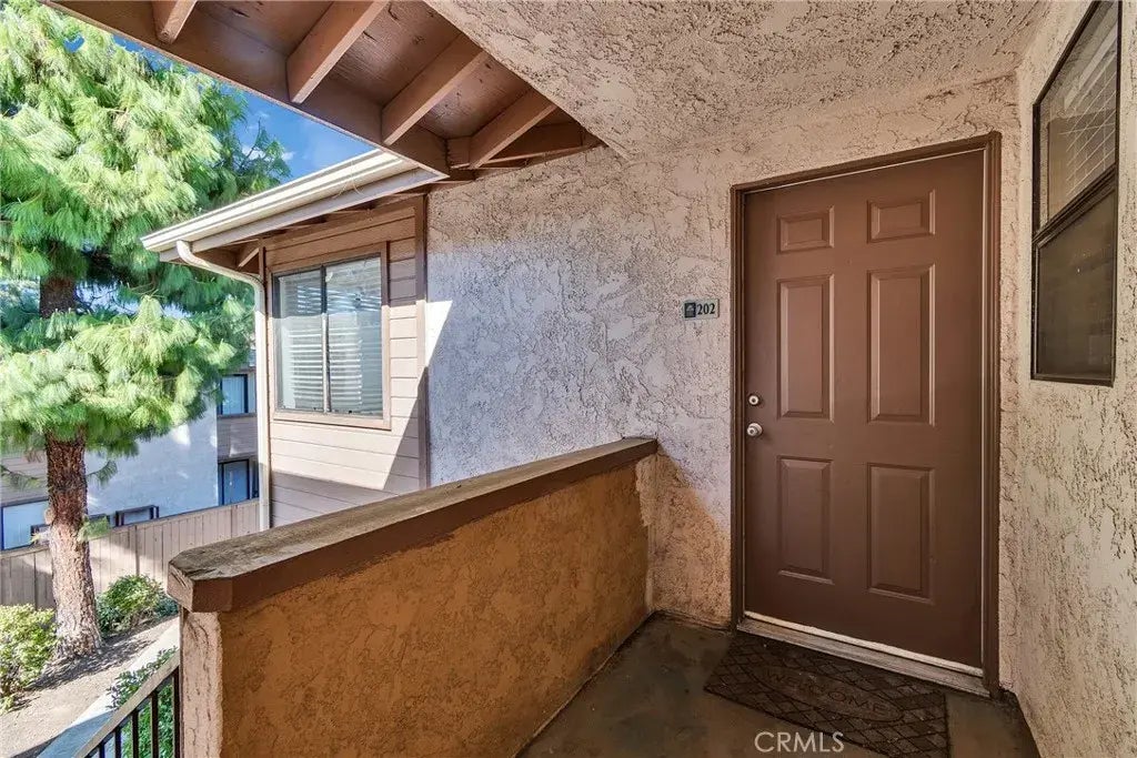 1329 Massachusetts Avenue 202, Riverside