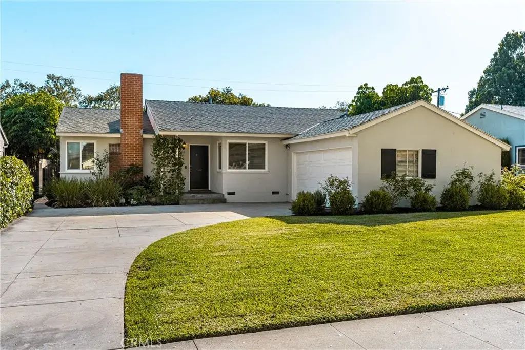 906 E Buffalo Avenue, Santa Ana