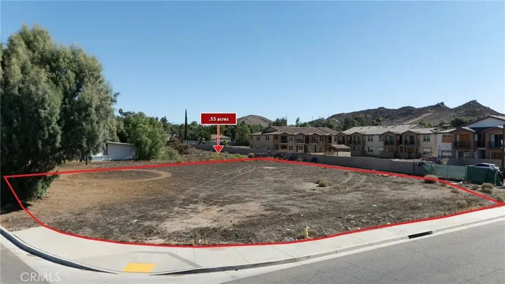 1 Tyler St, Riverside