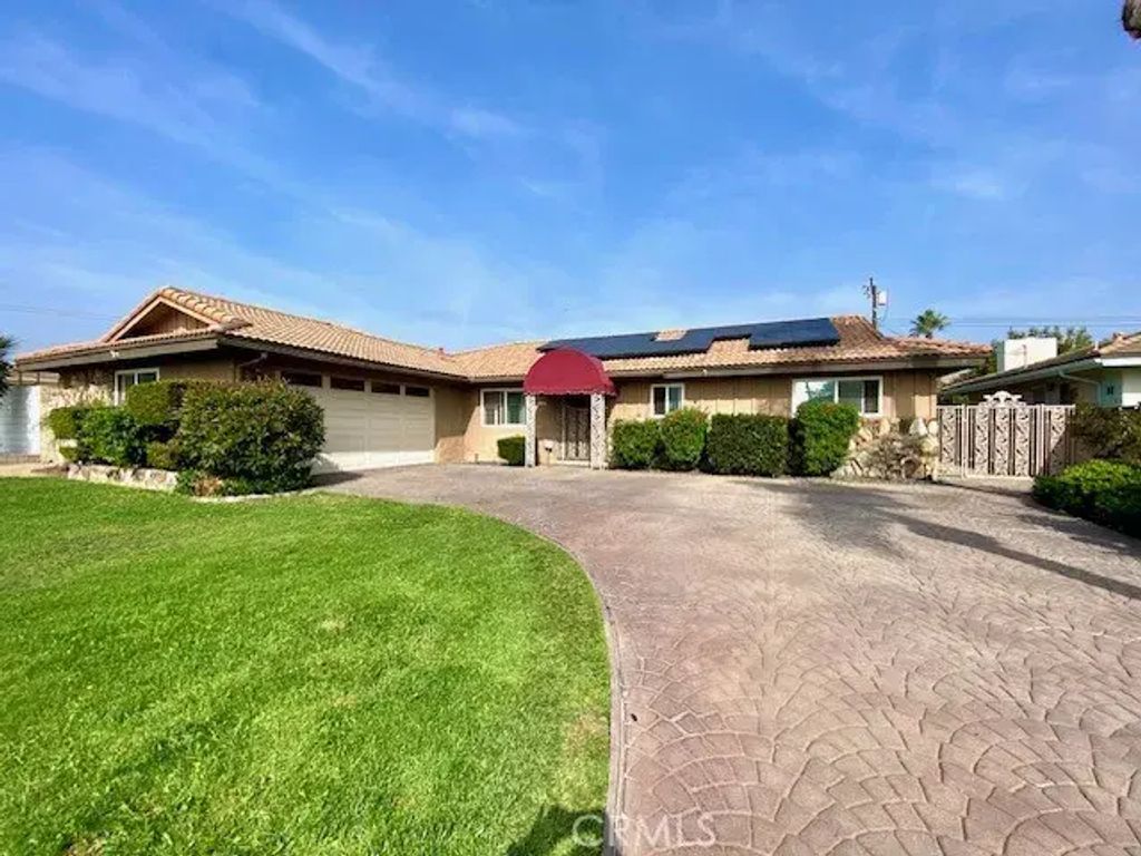 17134 Manzanita Drive, Fontana