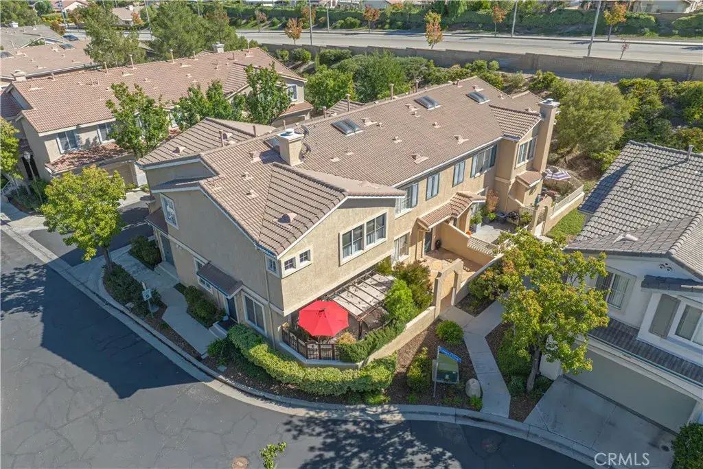 25405 Silver Crest Court, Saugus