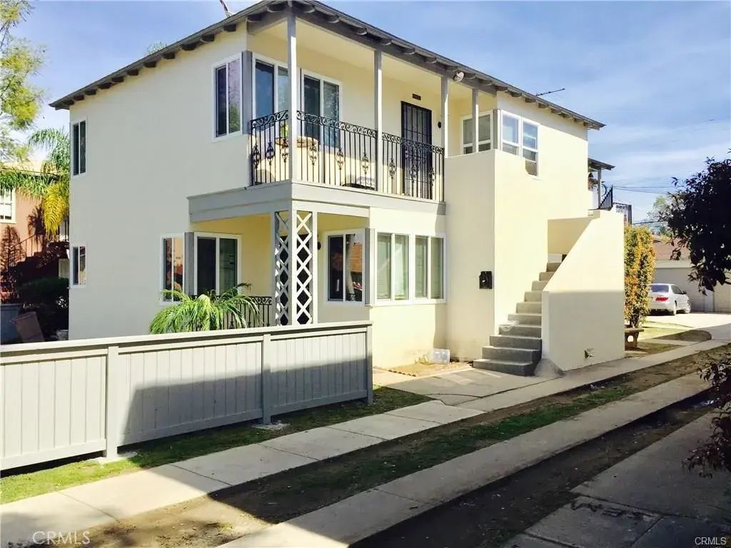 816 Cherry, Long Beach