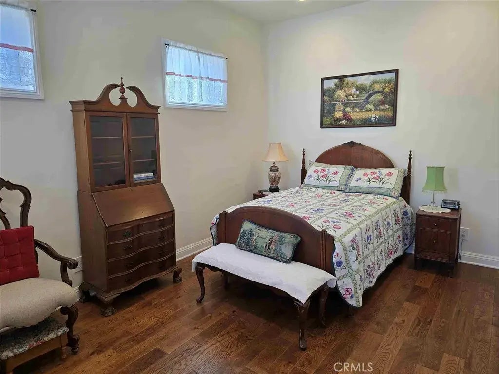 4309 N Country Club Lane, Long Beach