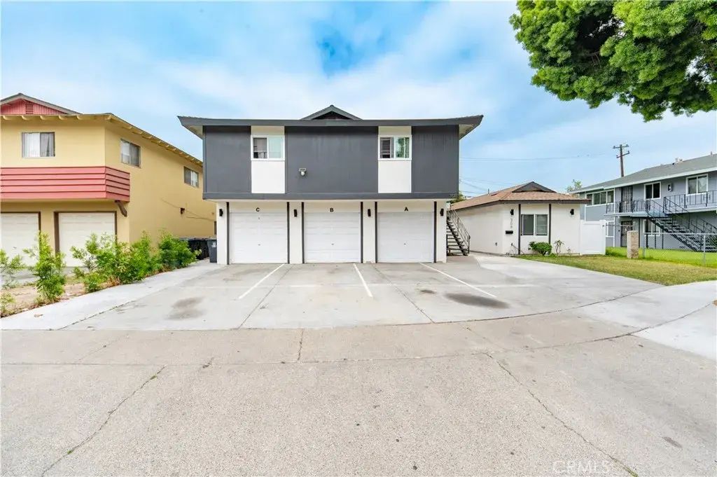 308 S Laurel Street, Santa Ana