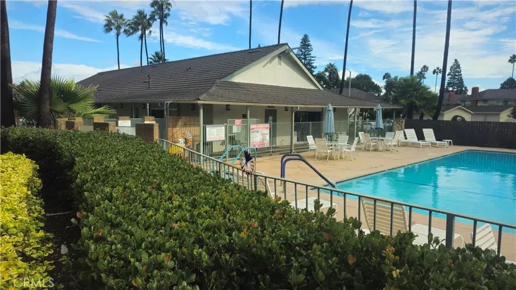 22851 Nadine, Torrance