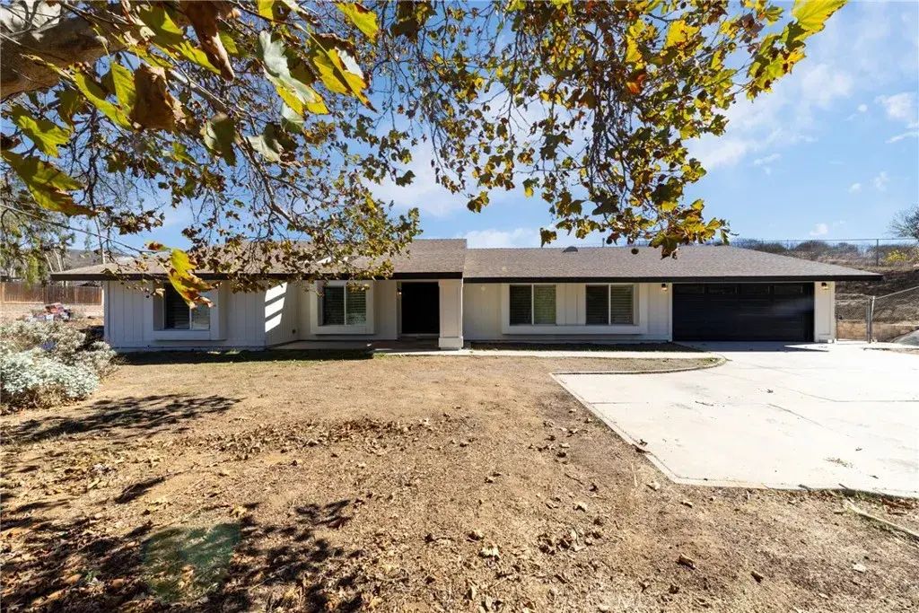 16322 Pick Place, Riverside