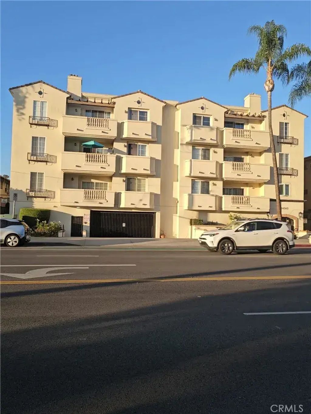 14343 Burbank Blvd. 305, Sherman Oaks