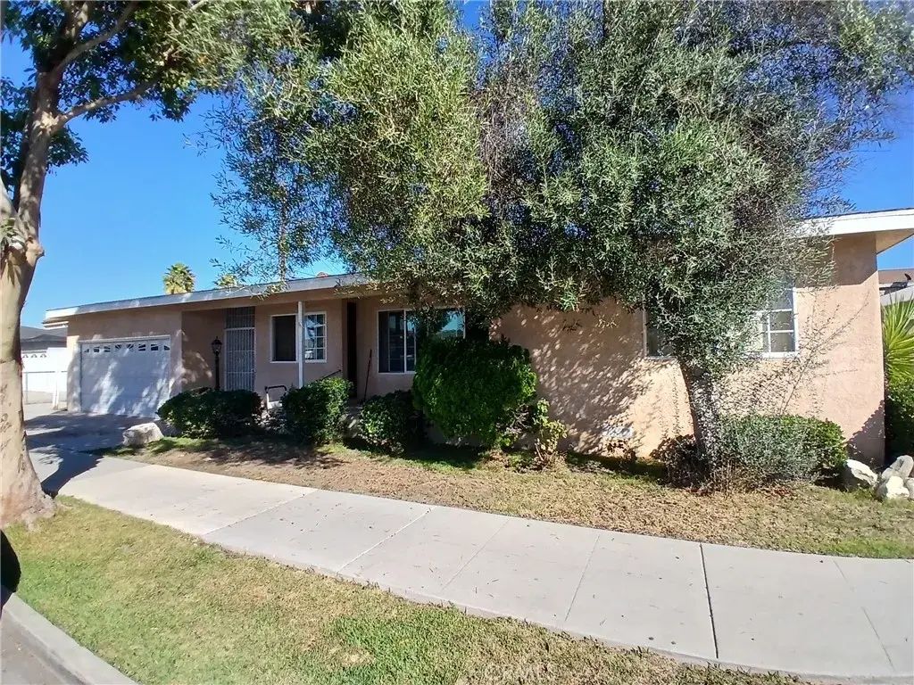 2100 Martin Luther King Jr, Long Beach