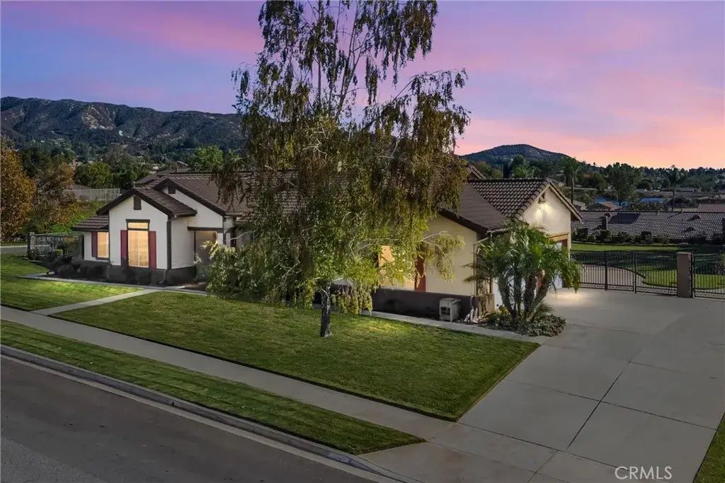 35377 Shade Tree Road, Yucaipa