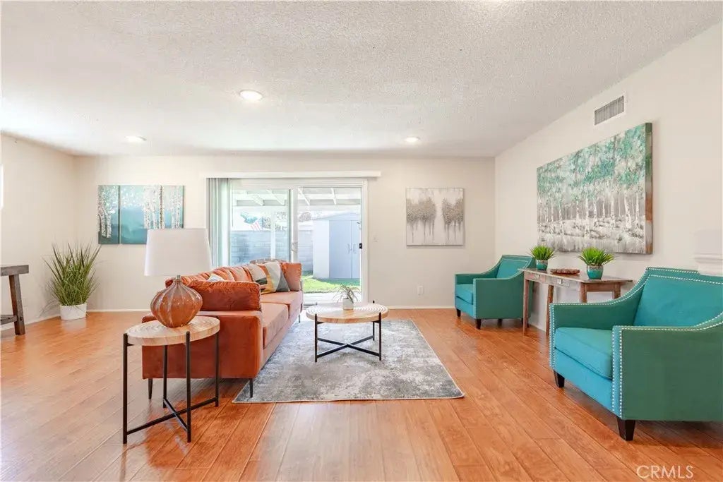 3318 W Borchard, Santa Ana