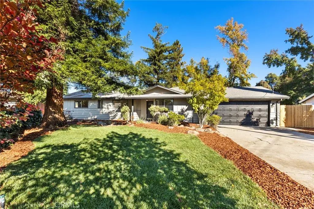 8 Cottage Circle, Chico