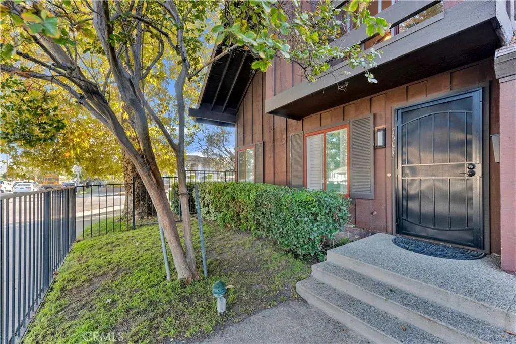 7501 Winnetka Avenue, Winnetka