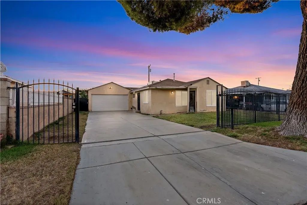 44347 Stanridge Avenue, Lancaster