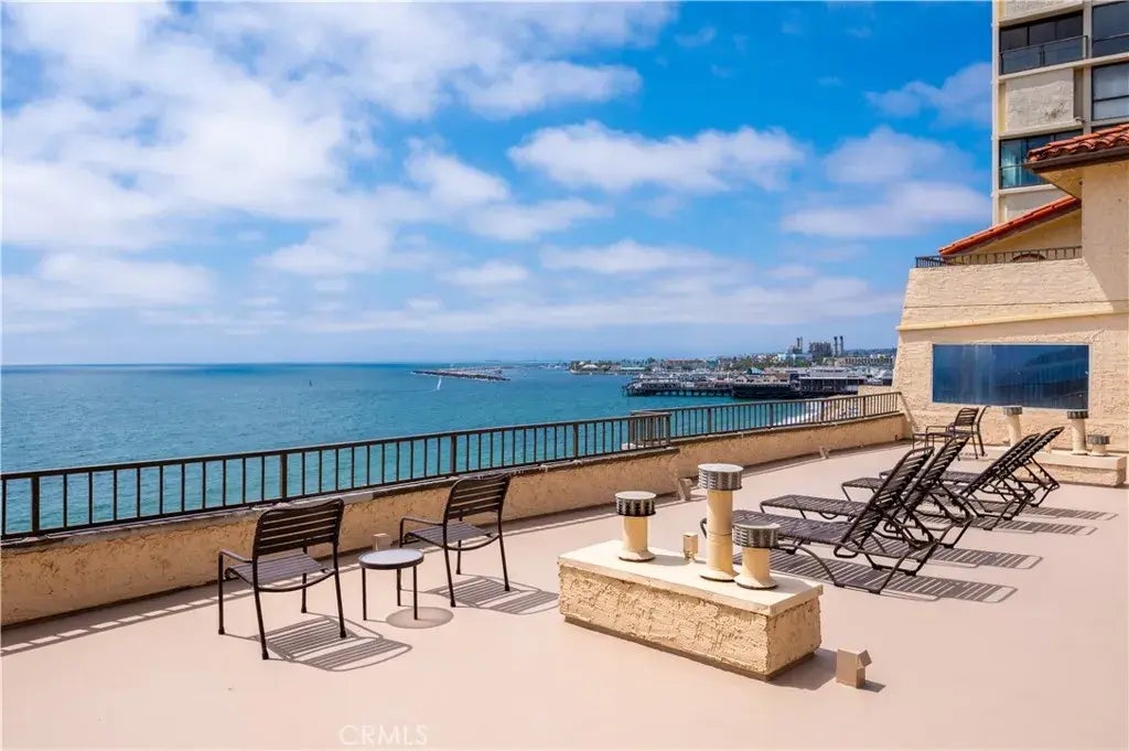 555 Esplanade 320, Redondo Beach