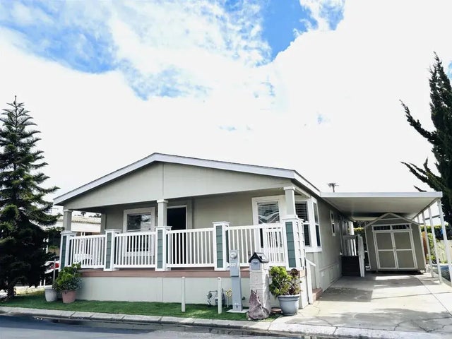 1010 E Bobier 137, Vista