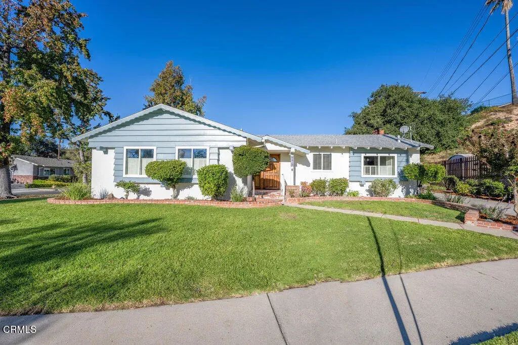 9413 La Reina Place, Los Angeles