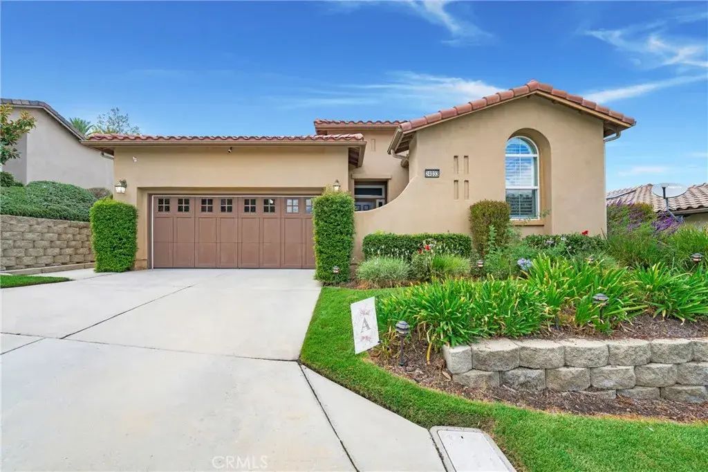 24033 Watercress, Corona