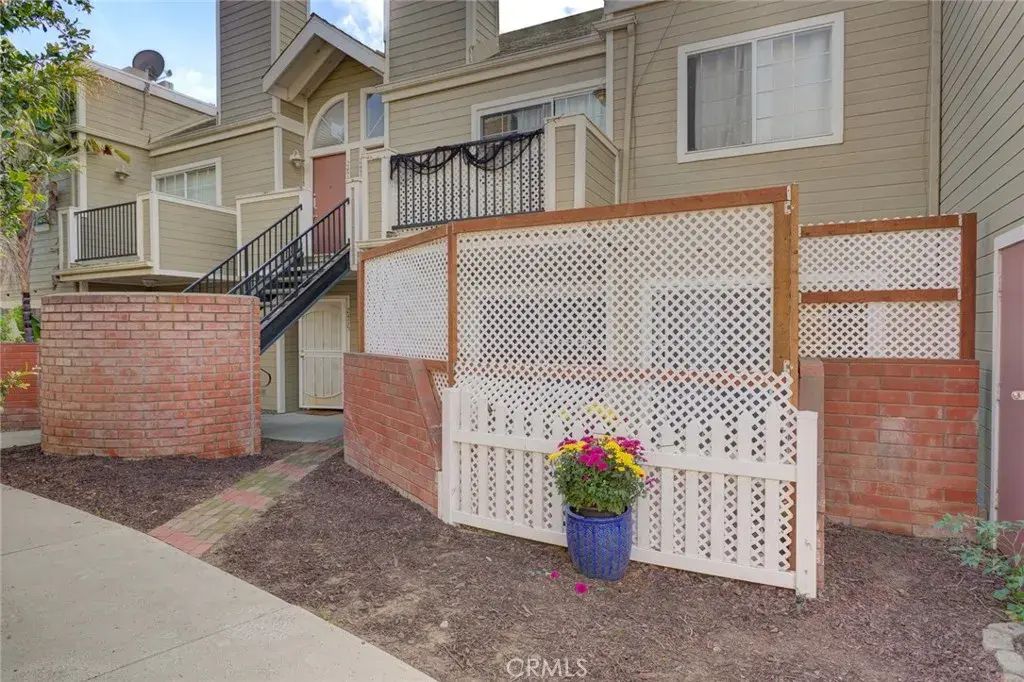 2479 Country, Santa Maria