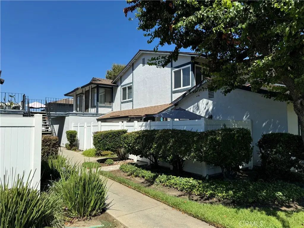 1472 Forest Glen Drive 16, Hacienda Heights