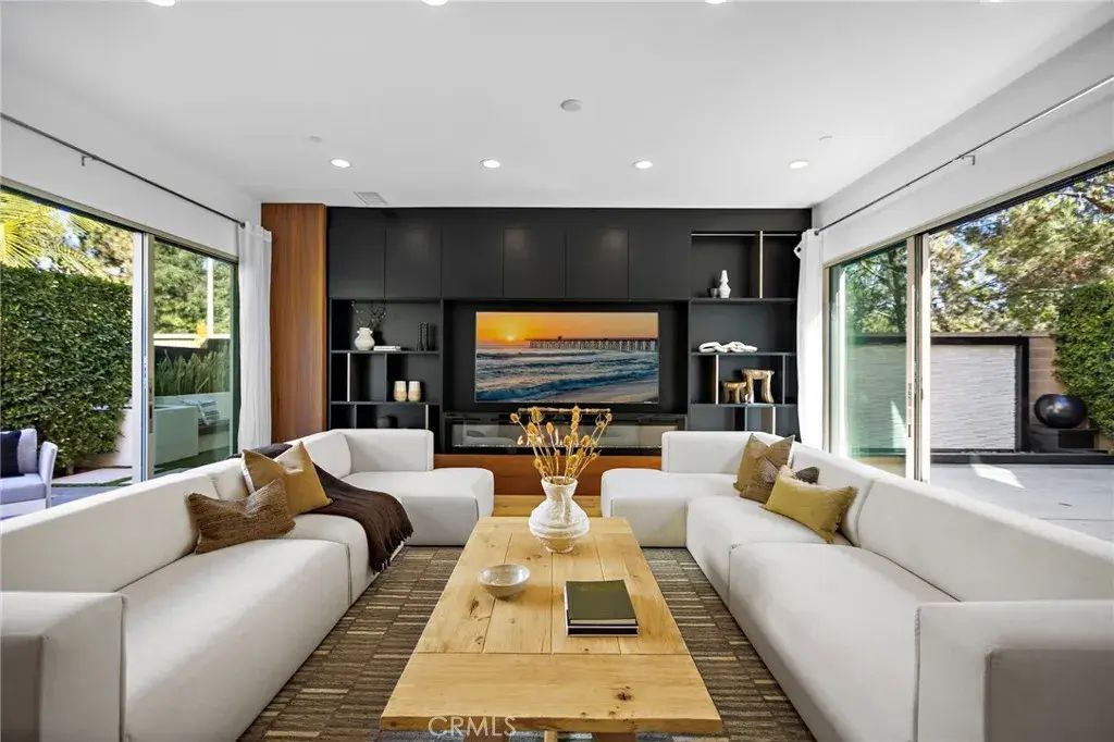 51 Fenway, Irvine