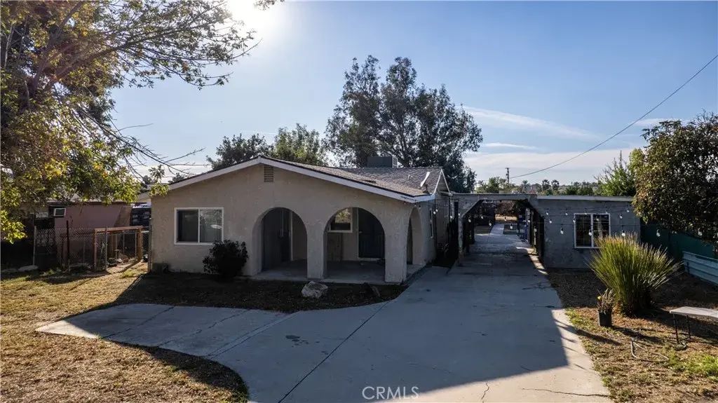 2314 S Artesia, San Bernardino