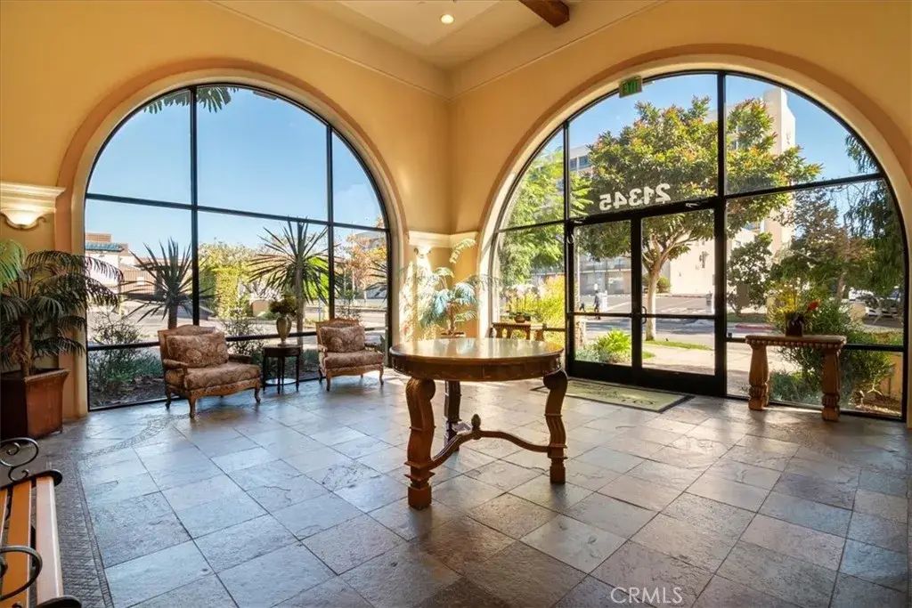 21345 Hawthorne 217, Torrance