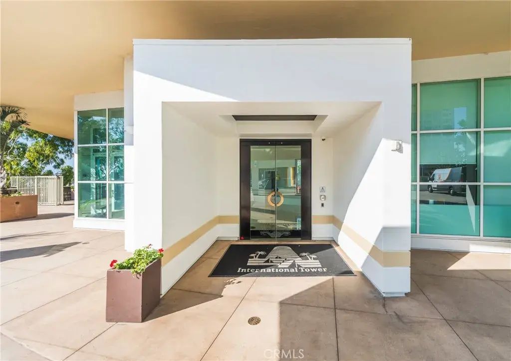 700 E Ocean 1701, Long Beach