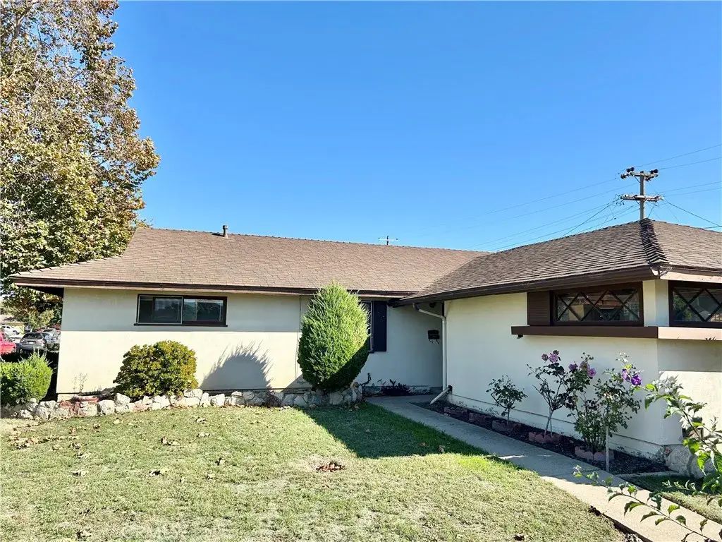512 N College Drive, Santa Maria