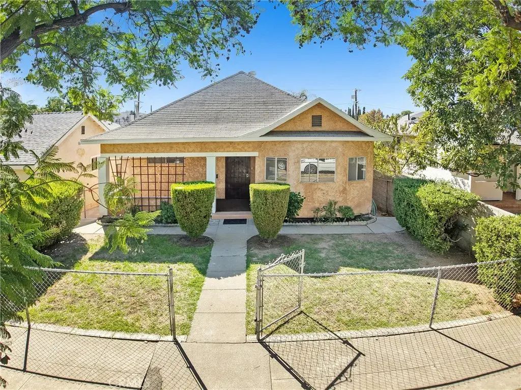 5830 Fayette, Los Angeles