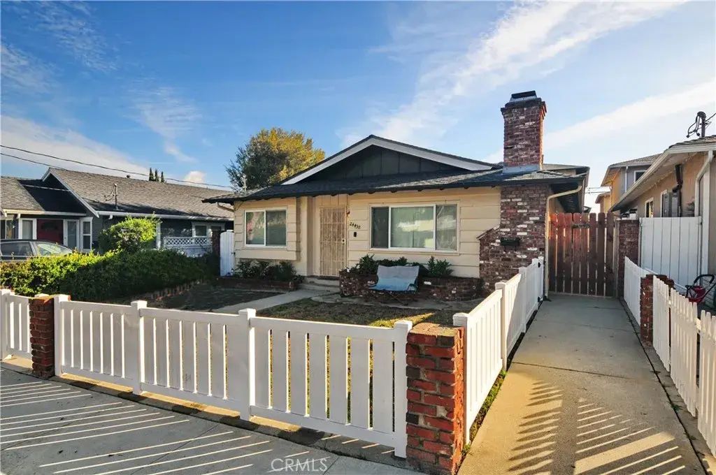 24438 Ward, Torrance