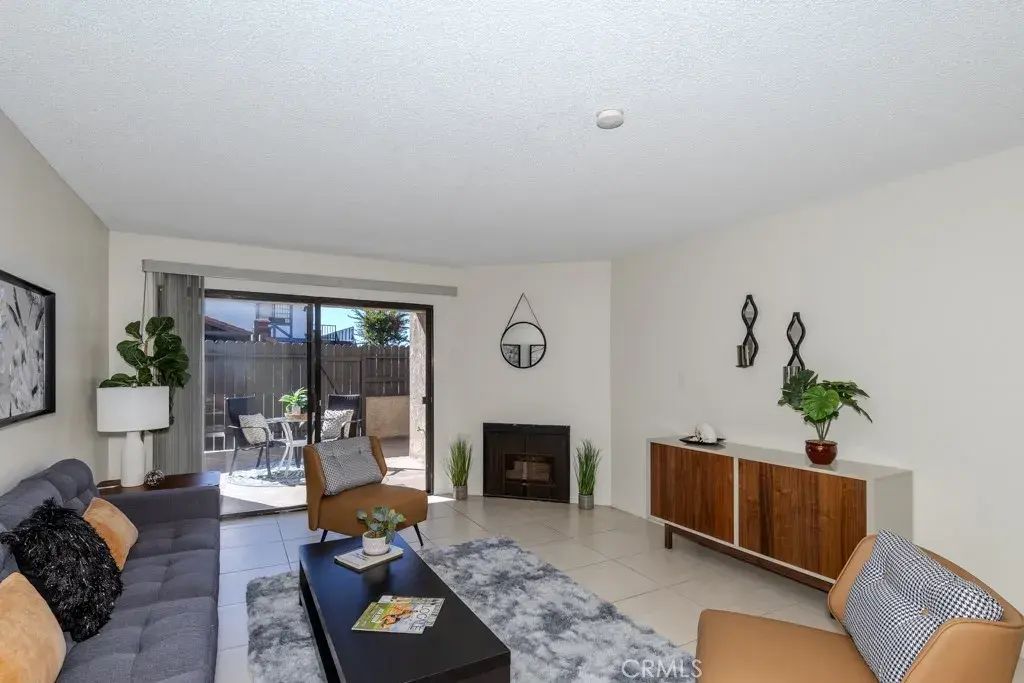 1460 E Willow Street 103, Signal Hill
