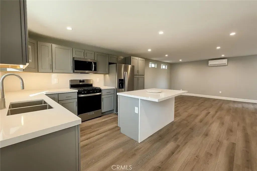 13664 Fenton Avenue, Sylmar