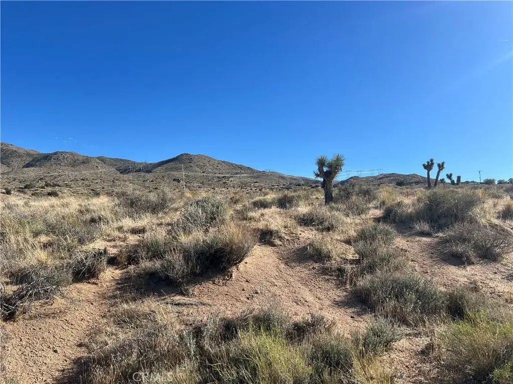26330 Mountain View, Apple Valley