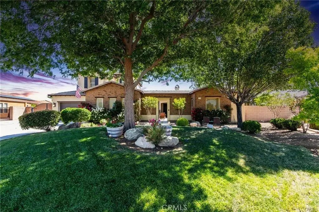13195 Trailwood Way, Apple Valley