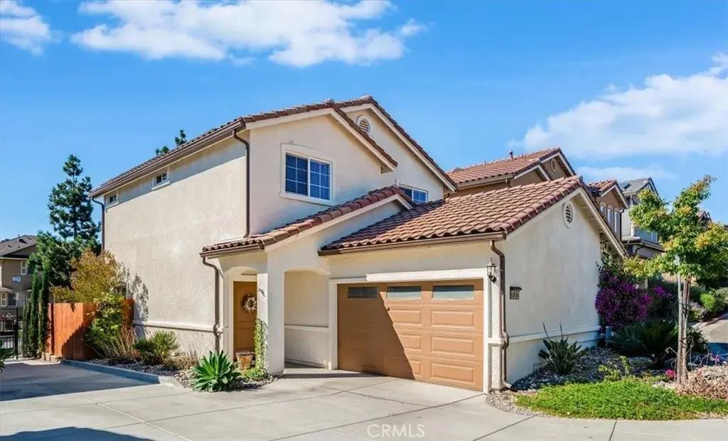 232 Scarlett, Nipomo